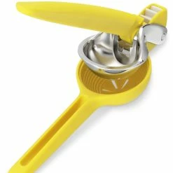 Chef'n Citrus Juicer 16 Chef'n Citrus Juicer -Cookware Shop Online chefn citrus juicer press 202240 0084 chefn citrus juicer z