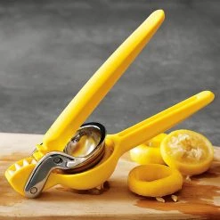 Chef'n Citrus Juicer 18 Chef'n Citrus Juicer -Cookware Shop Online chefn citrus juicer press 202240 0129 chefn citrus juicer z