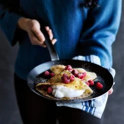 de Buyer French Steel Crêpe Pan 5 de Buyer French Steel Crêpe Pan -Cookware Shop Online de buyer french steel crepe pan 202231 0106 de buyer crepe pan z