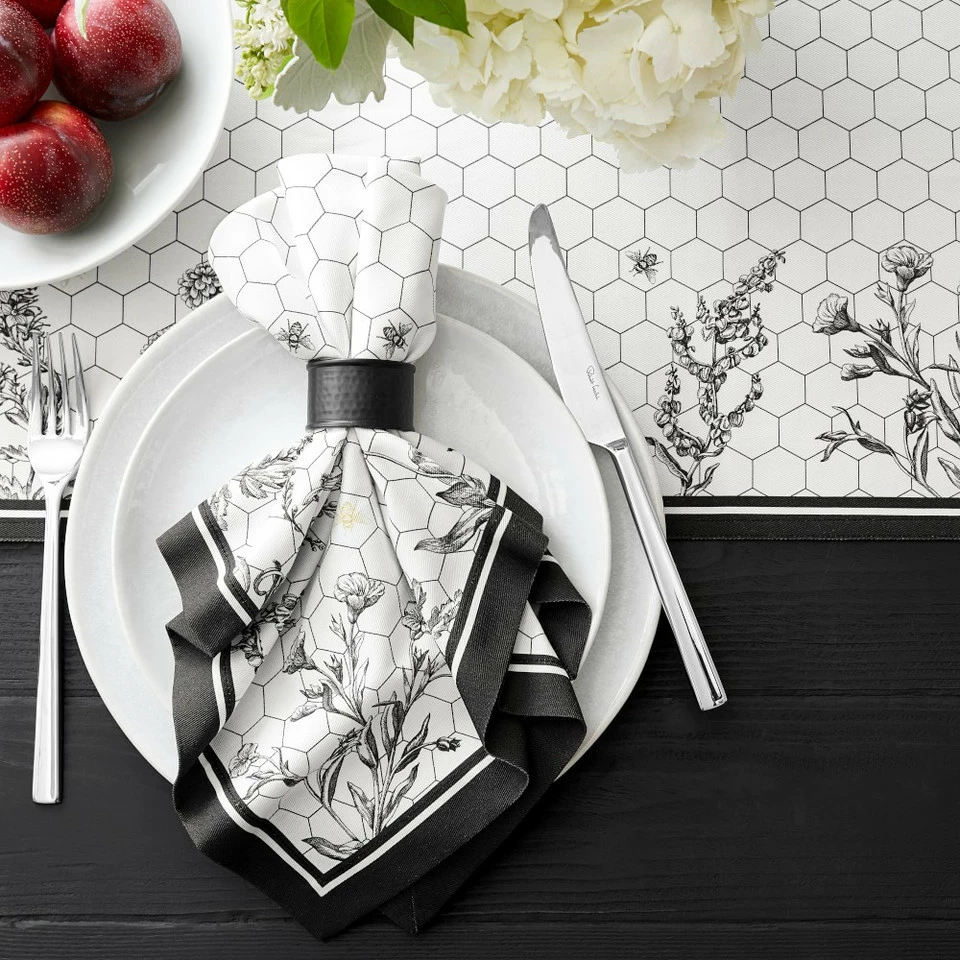 Honeycomb Napkins, Set of 4 2 Honeycomb Napkins, Set of 4 - Image 2