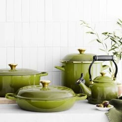 Le Creuset Classic Demi Tea Kettle - Satin Black 7 Le Creuset Classic Demi Tea Kettle - Satin Black -Cookware Shop Online le creuset demi teakettle 202238 0007 le creuset signature enameled cast iron braiser z