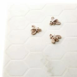 Marble Honeycomb Round Cheese Board -Cookware Shop Online marble honeycomb round cheese board 202240 0147 marble honeycomb cheese board z