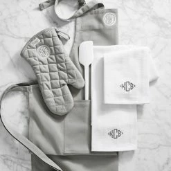 Williams Sonoma Classic Solid Adult & Kid Aprons 21 Williams Sonoma Classic Solid Adult & Kid Aprons -Cookware Shop Online personalized adult apron 202149 0268 williams sonoma classic solid adult kid aprons z