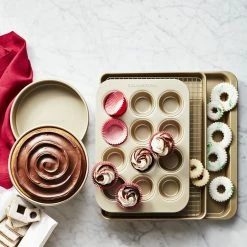 Williams Sonoma Goldtouch® Non-Stick Round Cake Pans 13 Williams Sonoma Goldtouch® Non-Stick Round Cake Pans -Cookware Shop Online usa pan goldtouch nonstick round cake pan 202222 0005 williams sonoma goldtouch muffin pan 12 well z