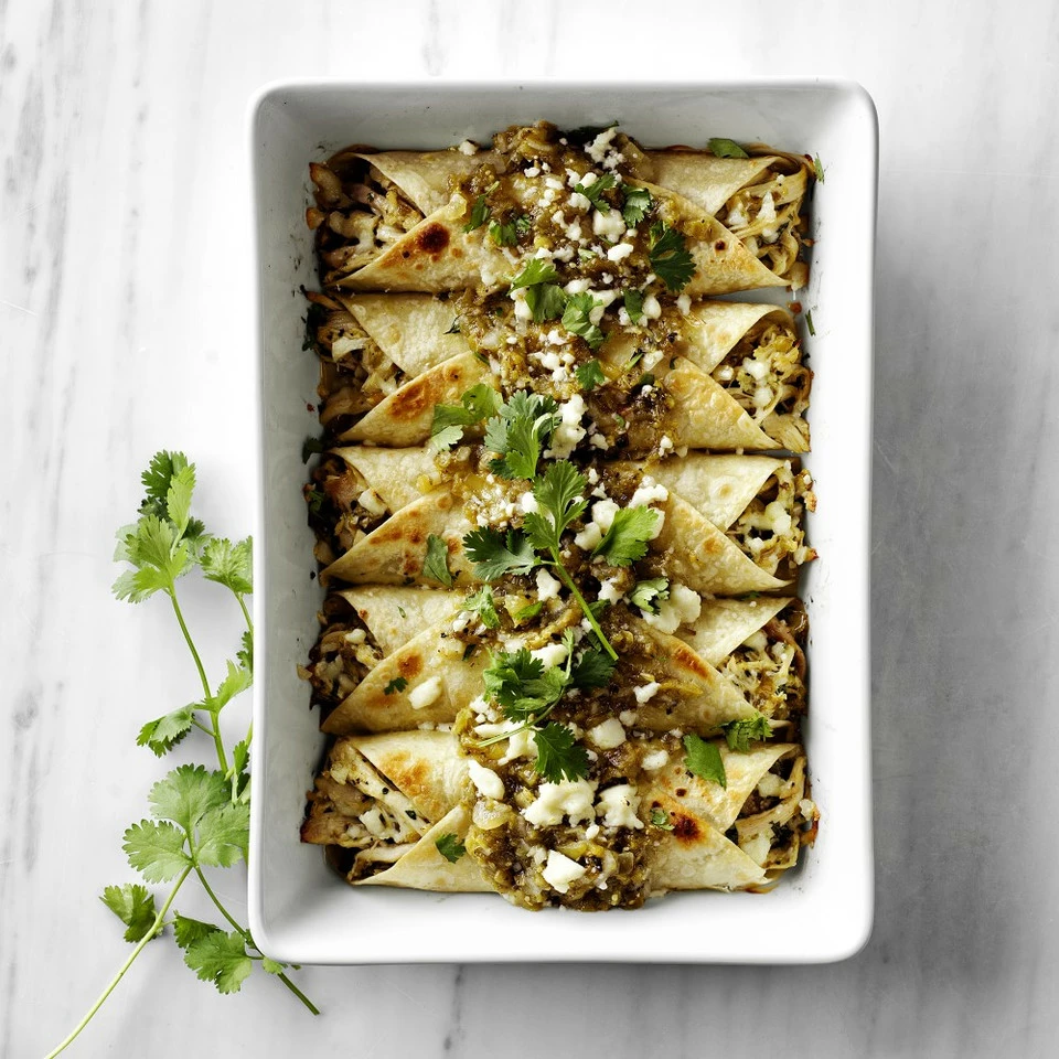 Williams Sonoma Open Kitchen Oven to Table Rectangular Baker 4 Williams Sonoma Open Kitchen Oven to Table Rectangular Baker - Image 4