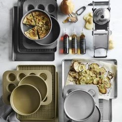 Williams Sonoma Goldtouch® Pro 6-Piece Essential Set -Cookware Shop Online ws goldtouchpro bakeware set 6pc 202038 0044 williams sonoma traditionaltouch 6 piece bakeware set z