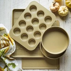 Williams Sonoma Goldtouch® Pro 6-Piece Essential Set -Cookware Shop Online ws goldtouchpro bakeware set 6pc 202038 0229 williams sonoma goldtouch nonstick 6 piece essentials bake z