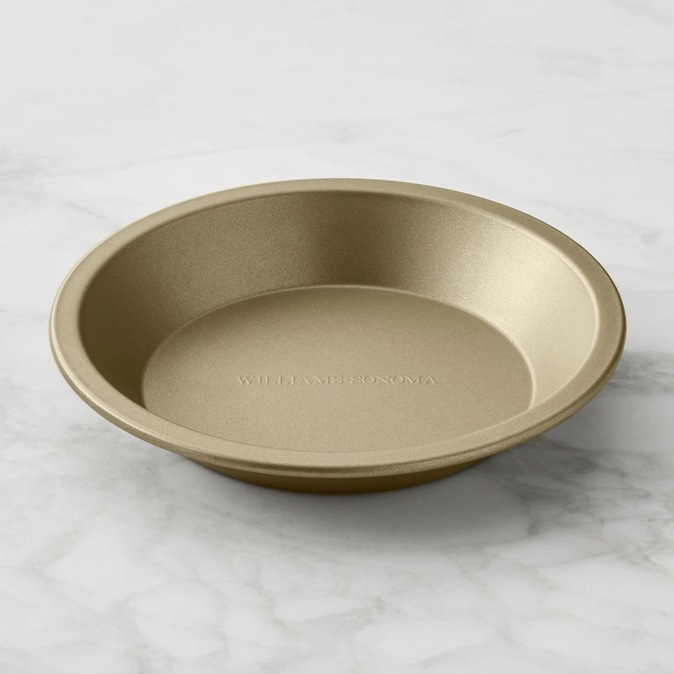 Williams Sonoma Goldtouch® Pro Pie Dish 1 Williams Sonoma Goldtouch® Pro Pie Dish