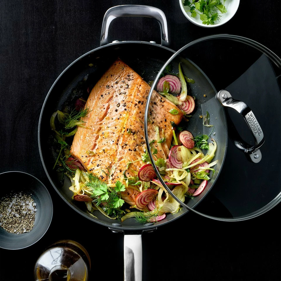 Williams Sonoma Professional Ceramic Non-Stick Plus Frying Pan, 20 cm 3 Williams Sonoma Professional Ceramic Non-Stick Plus Frying Pan, 20 cm - Image 3